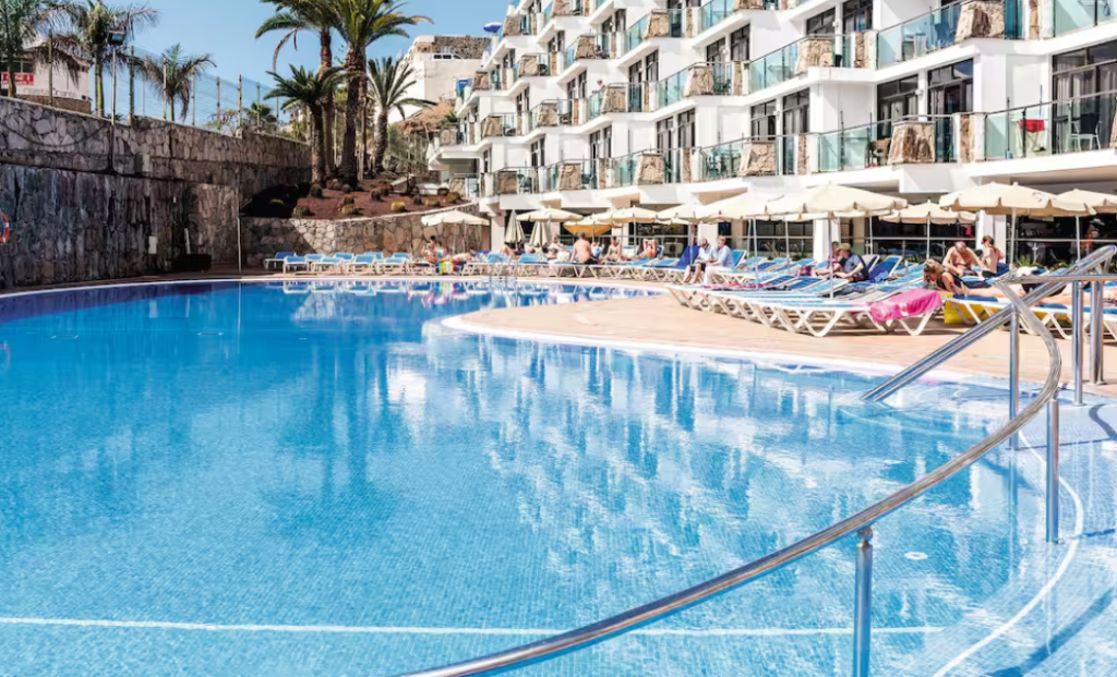 revoli playa hotel offer
