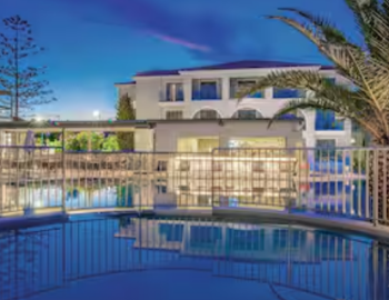 Katerina Palace Studio 1