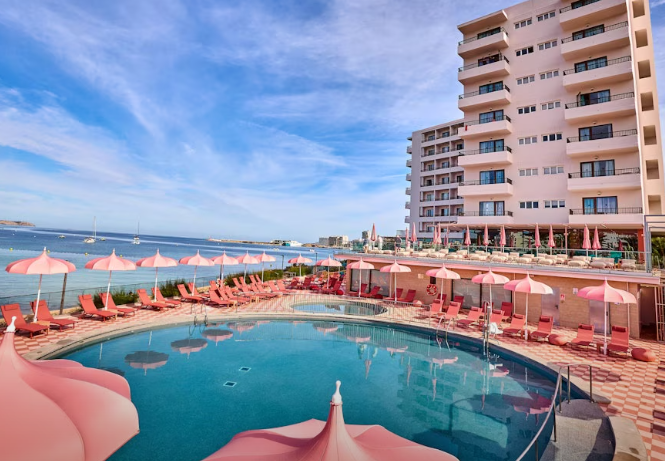 ibiza holiday last minute