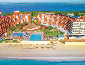 Crowne Paradise Cancun
