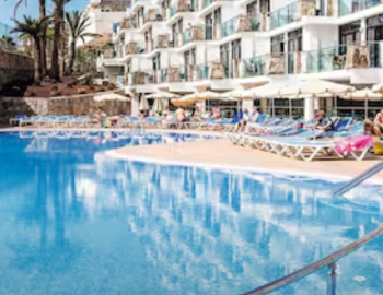 Revoli Playa Apartments