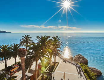 holiday offer for balcon de europa