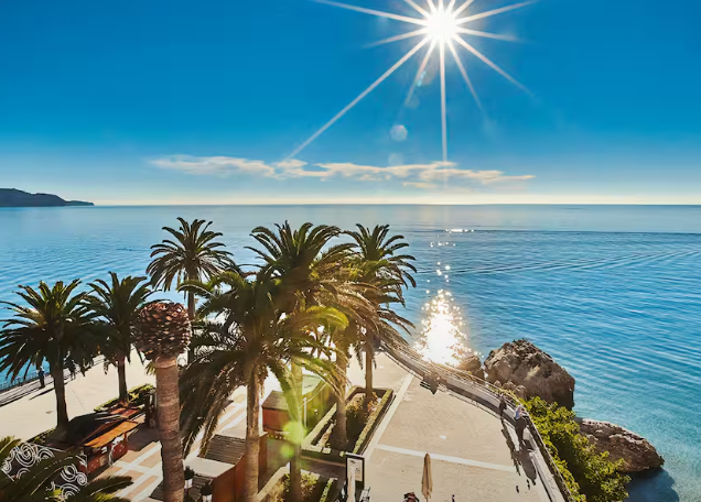 holiday offer for balcon de europa