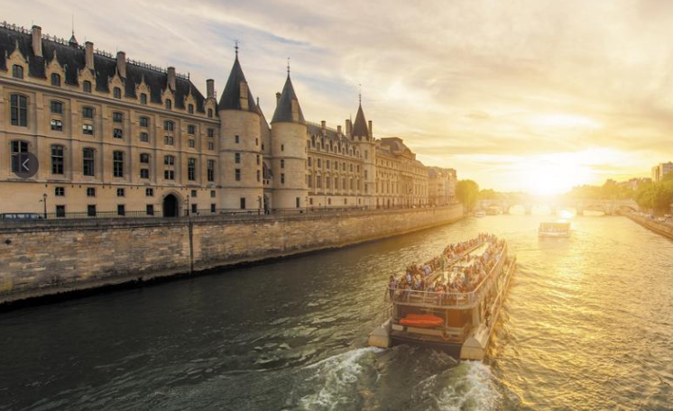 Paris city break
